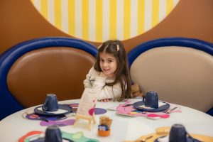 Como é o cardápio do restaurante do hotel Mundo Criamigos